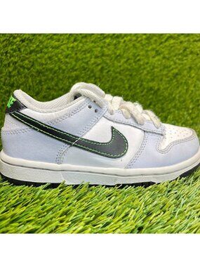 Nike Dunk Low‎ Boys Size 11C Gray White Athletic Leather Walking Shoes Sneakers